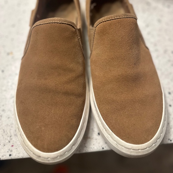 UGG alameda slip on - Picture 1 of 3